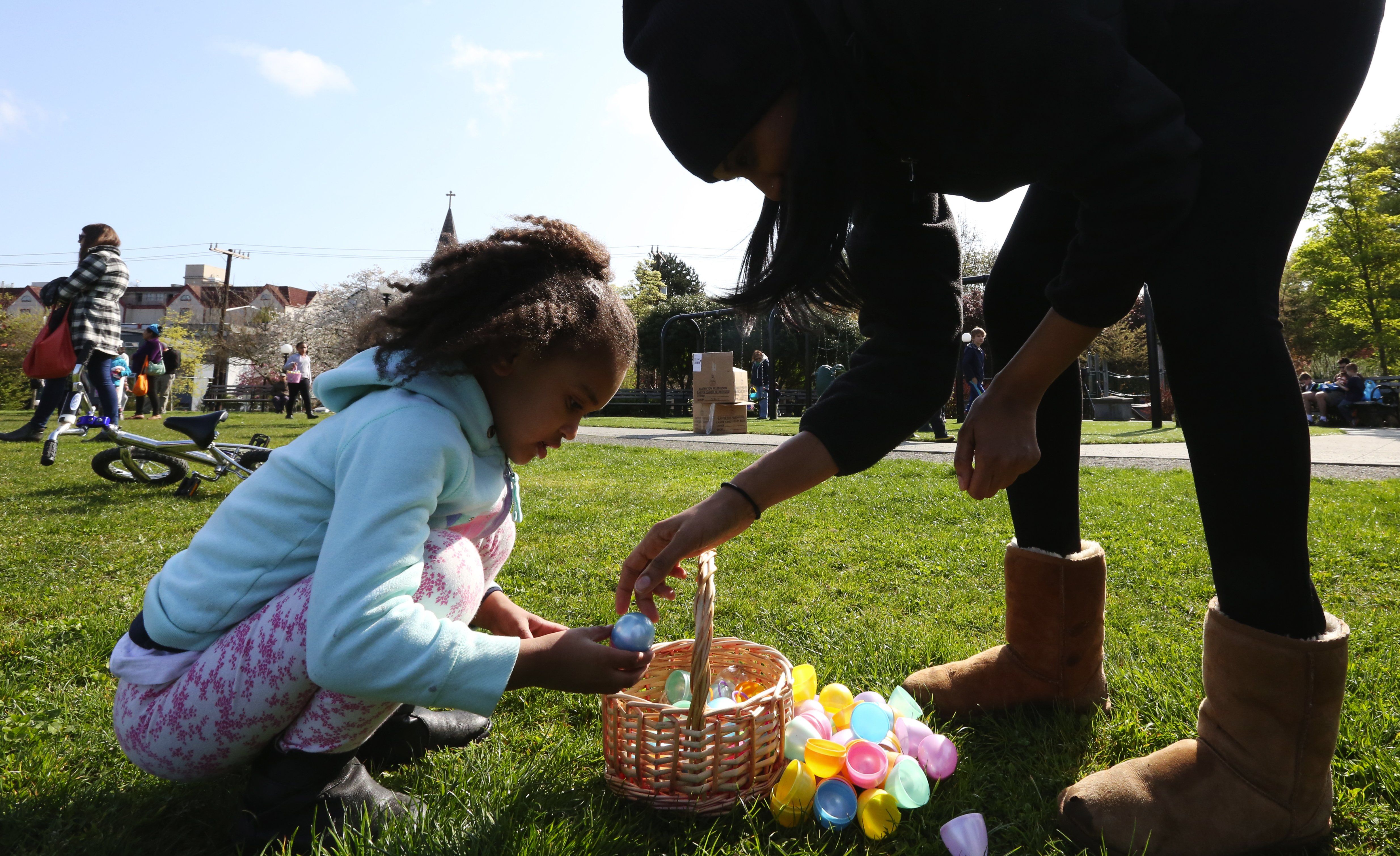 Easter weekend is hoppin' with egg hunts, parade fun